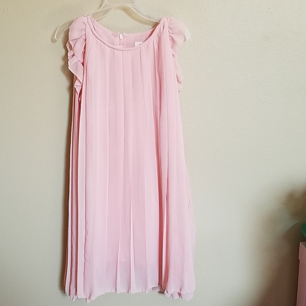 Peach dress with ruffled sleeves